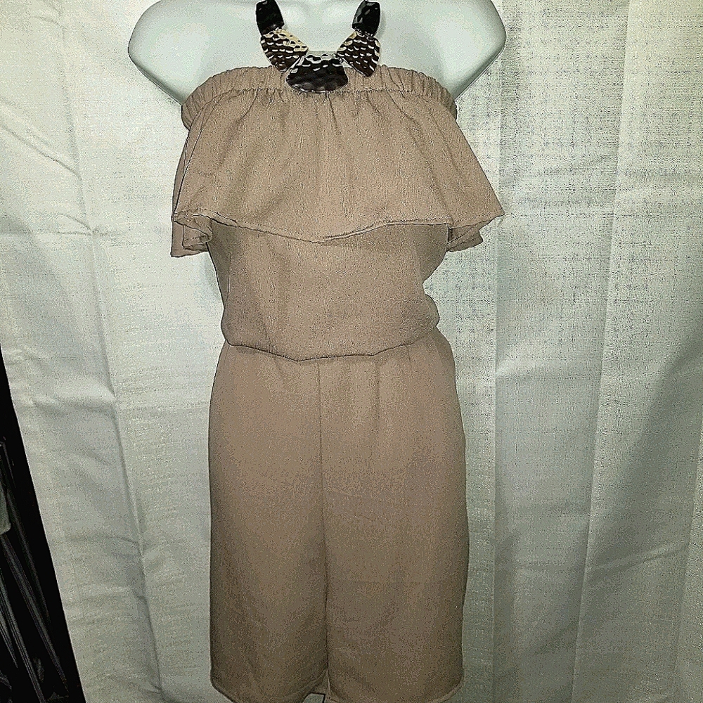 Ladies Romper shorts/Necklace